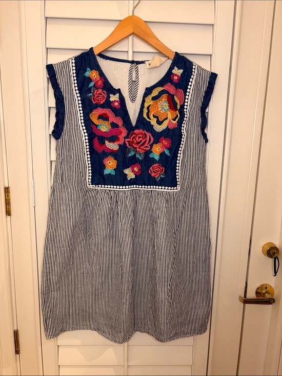 Savanna Jane Dresses & Skirts - Savanna Jane Navy Tunic with Multicolor Floral Embroidery
